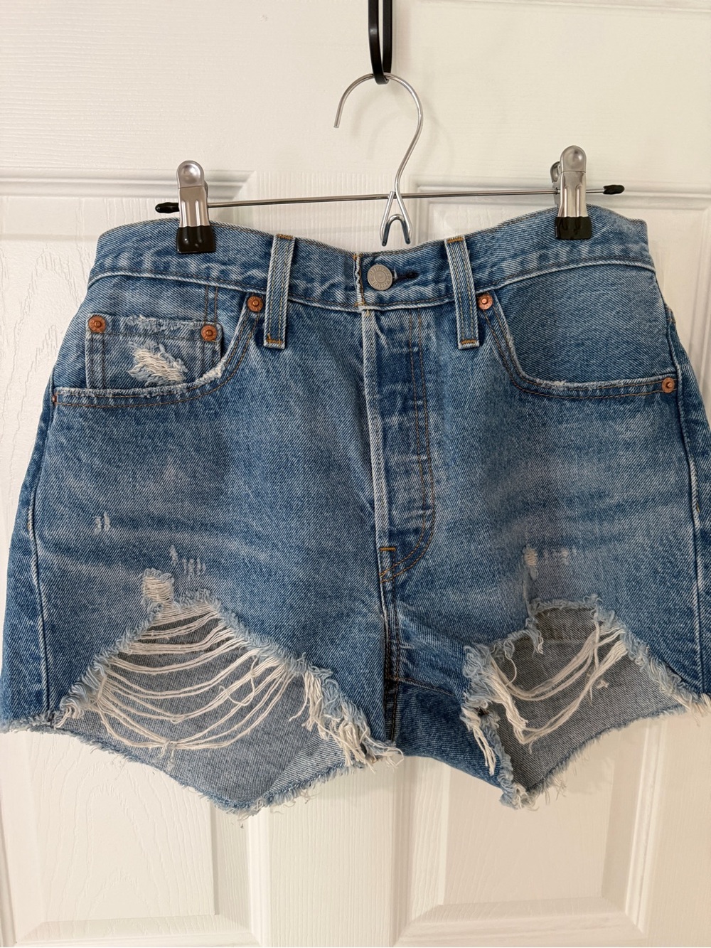 NWT Levi's Distressed Denim Cutoff Shorts